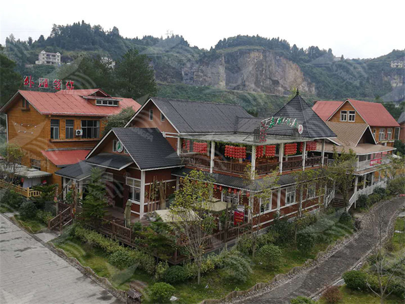 選擇渭南合成樹脂瓦，為南方屋頂雨季防水護航